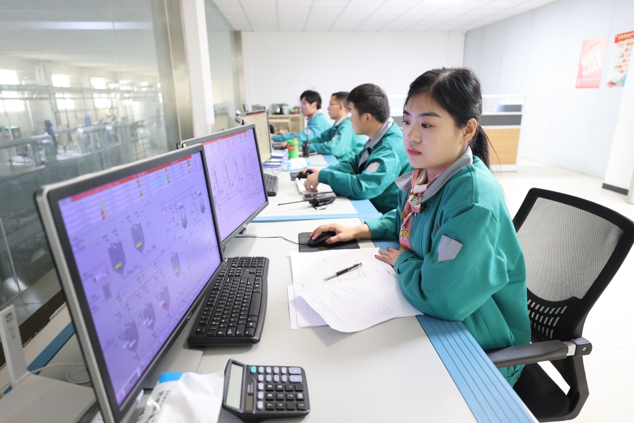 蕭縣民營(yíng)經(jīng)濟(jì)增速領(lǐng)跑全省的密碼 以計(jì)算機(jī)技術(shù)開(kāi)發(fā)為引擎，驅(qū)動(dòng)產(chǎn)業(yè)創(chuàng)新升級(jí)